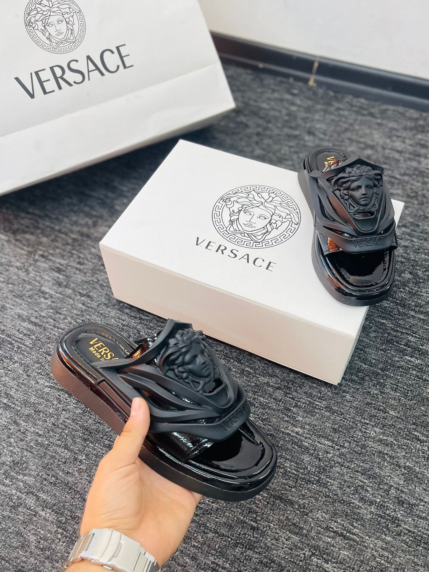 Papuci Medusa Black